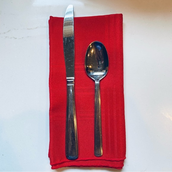 12 Red 17" x 17" Napkin Set - Picture 2 of 5